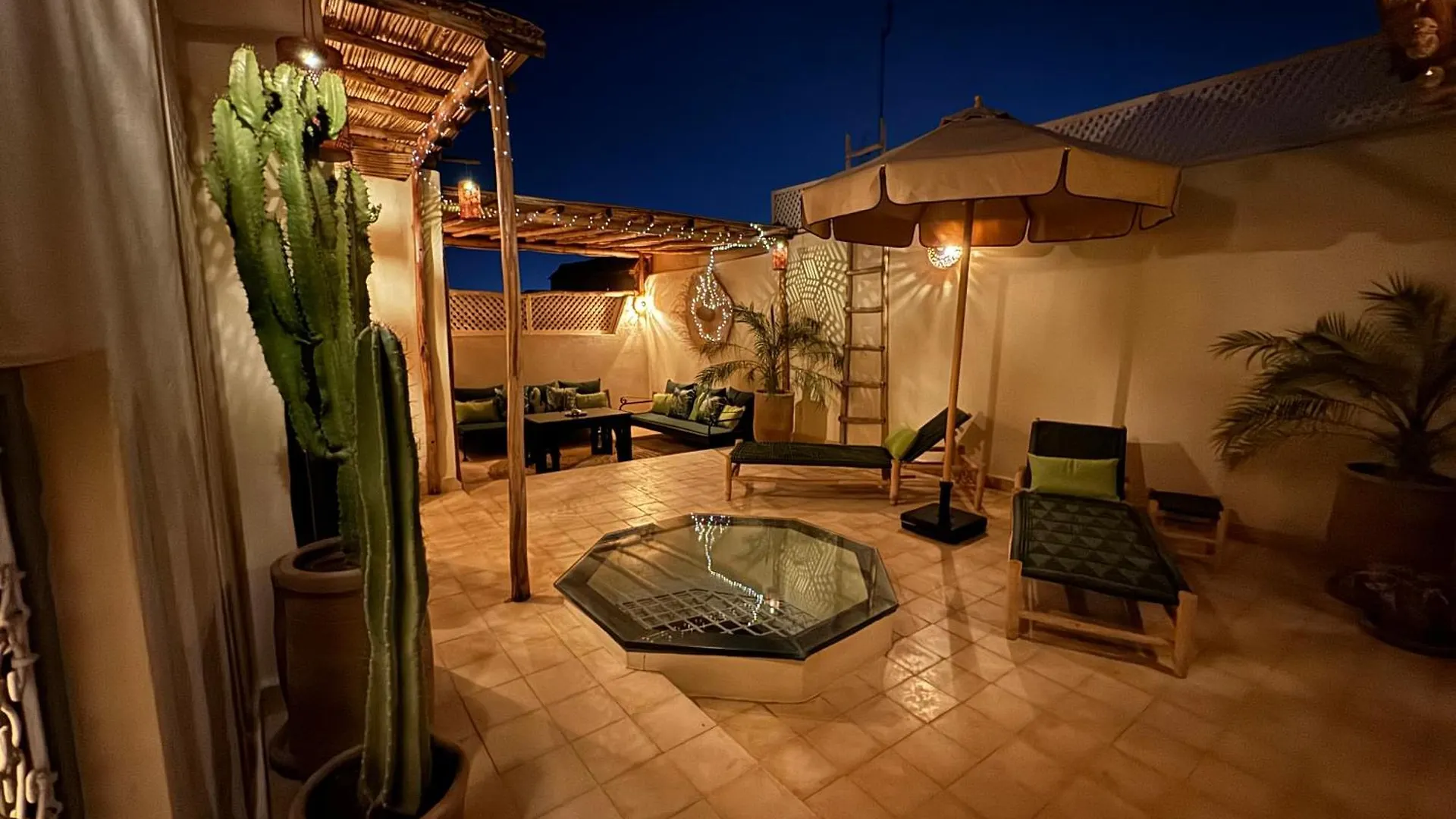 Holiday home Dar Dabakech, Proche Jemma El Fna, Souk, Centre Medina, Riad, Logement Entier De 2 A 6 Personnes Marrakesh Morocco