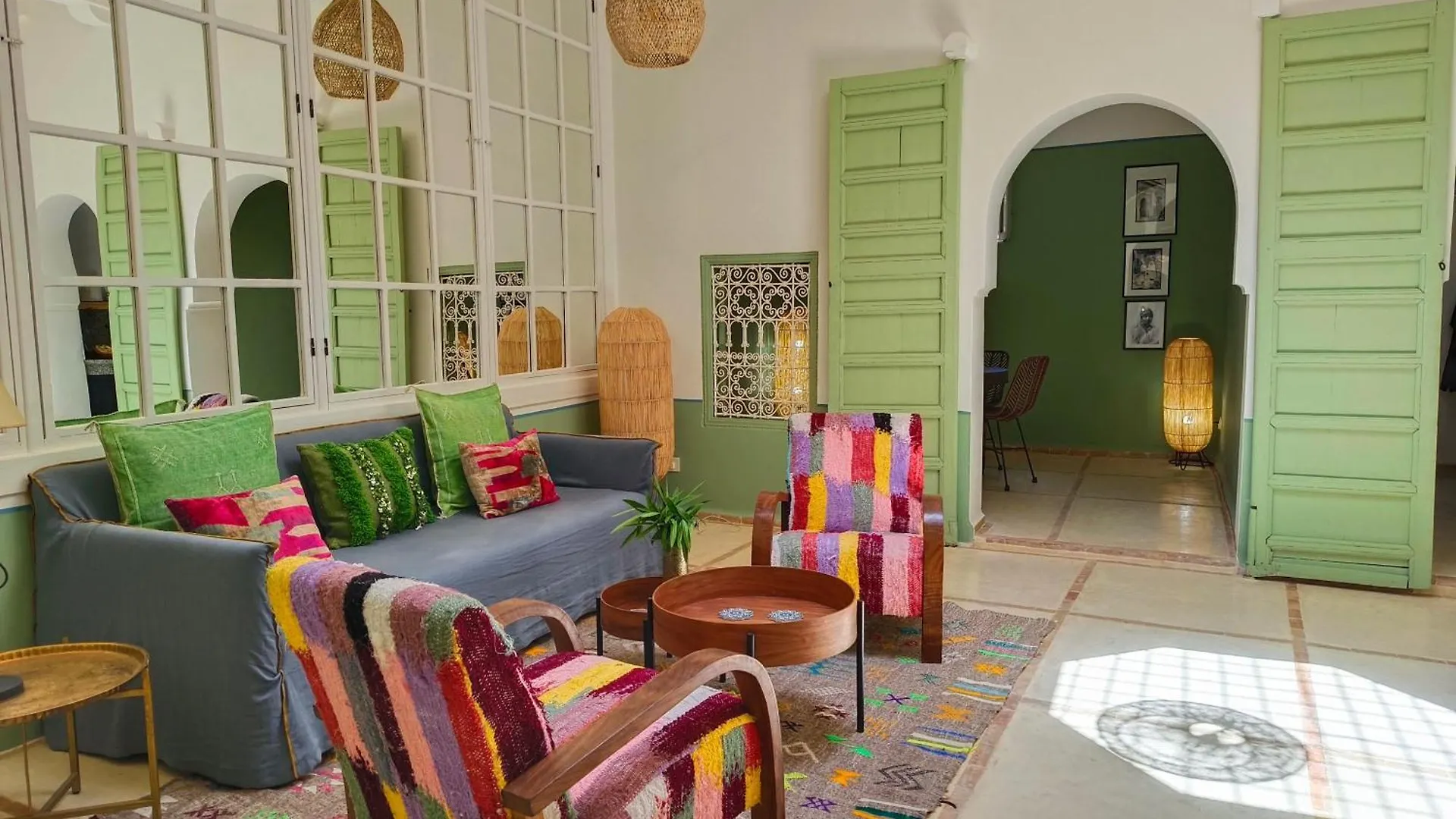 Dar Dabakech, Proche Jemma El Fna, Souk, Centre Medina, Riad, Logement Entier De 2 A 6 Personnes contacts