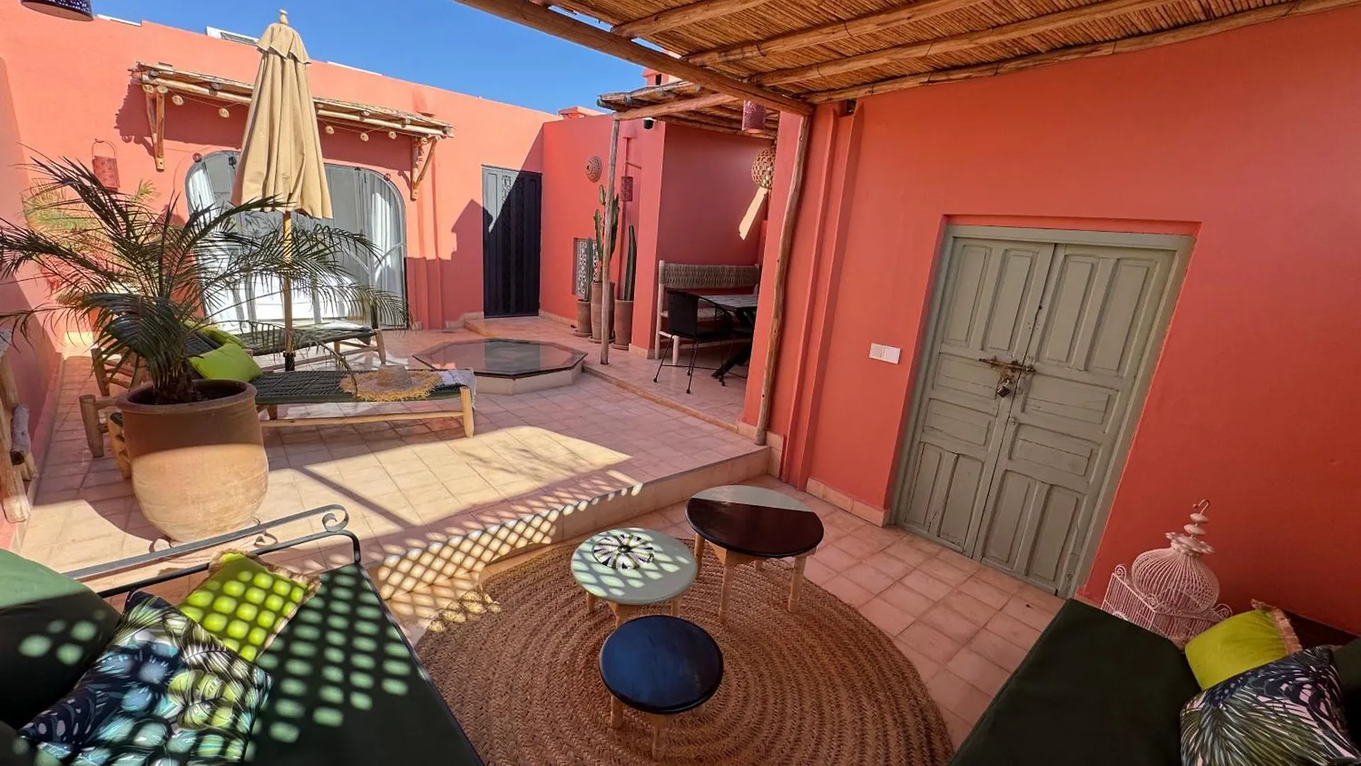 Dar Dabakech, Proche Jemma El Fna, Souk, Centre Medina, Riad, Logement Entier De 2 A 6 Personnes Marrakesh Morocco